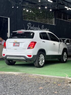 CHEVROLET TRACKER LTZ AT 4X4 1.8
