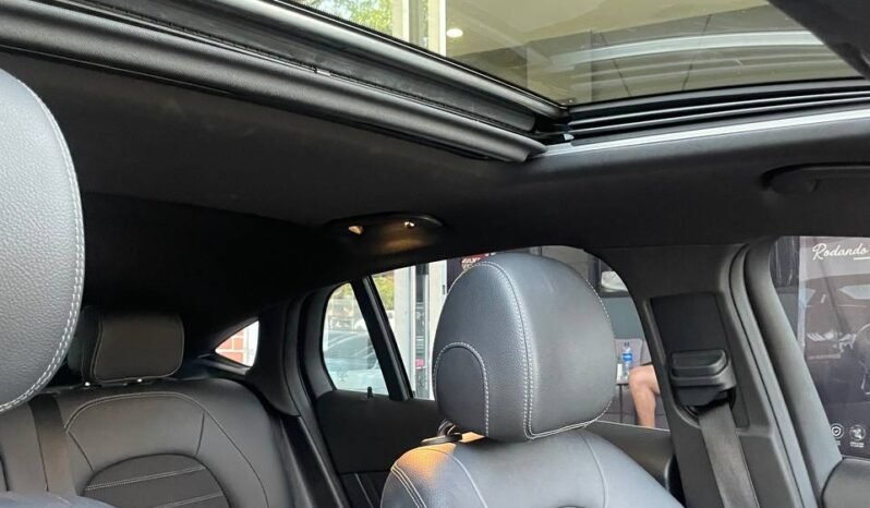 
								MERCEDES-BENZ GLC 300 HIBRIDA 2.0L AT full									