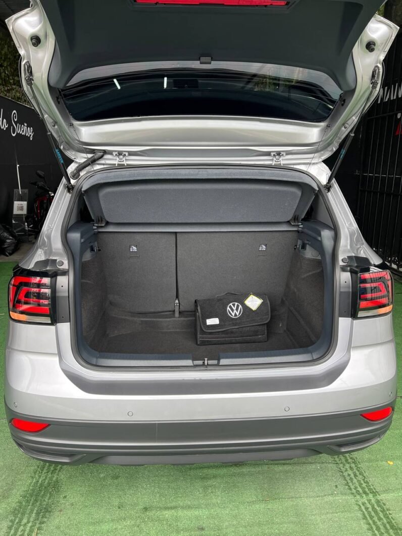 
								VOLKSWAGEN  T-CROSS TRENDLINE 1.0 AT full									