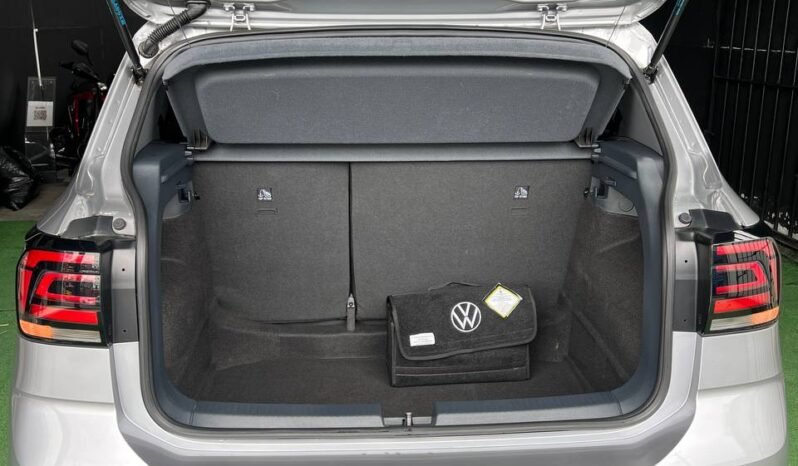
								VOLKSWAGEN  T-CROSS TRENDLINE 1.0 AT full									