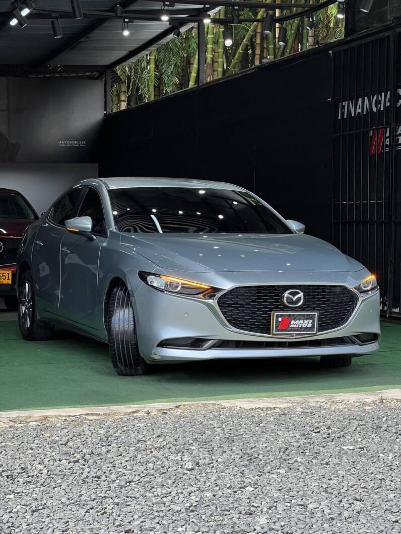 
								MAZDA 3 TOURING AT 2.0 HIBRIDO SD full									