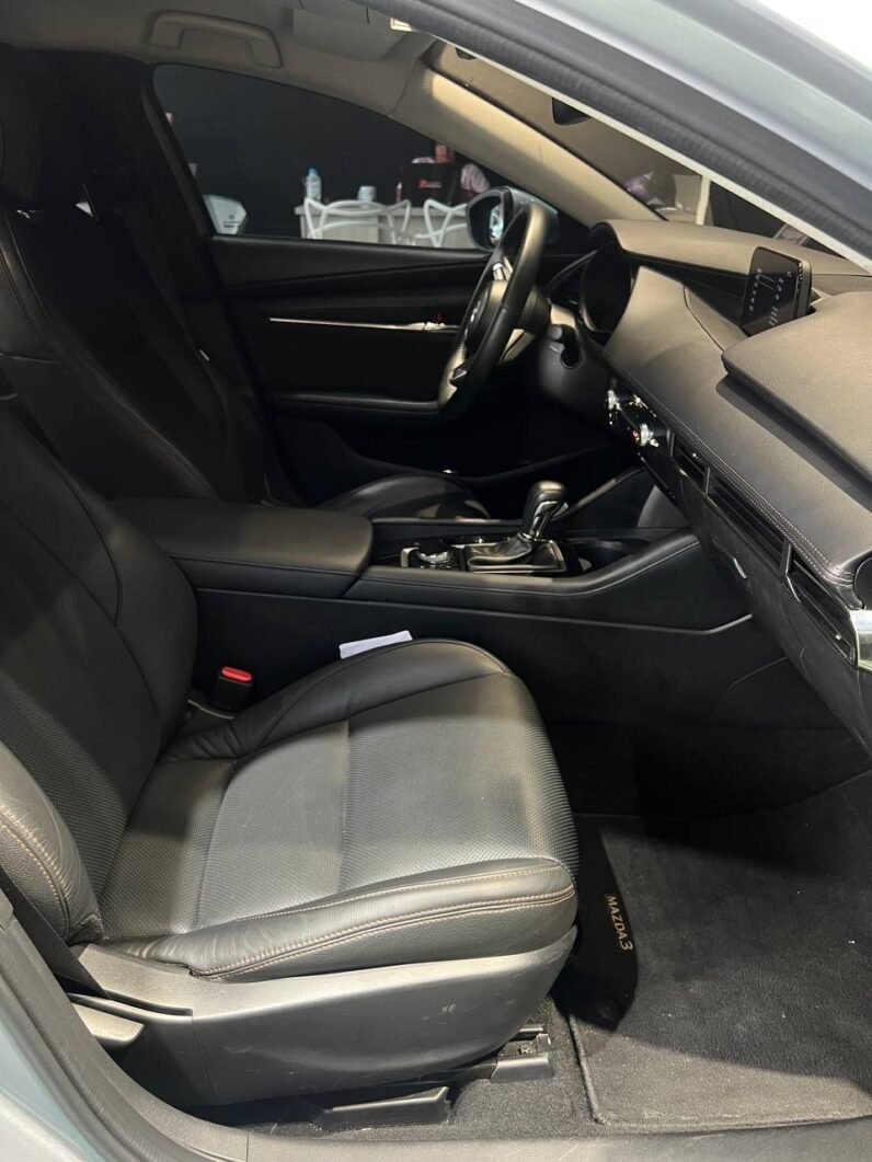 
								MAZDA 3 TOURING AT 2.0 HIBRIDO SD full									