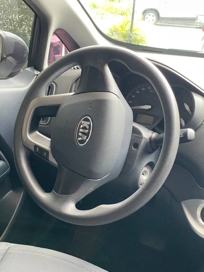 
								KIA RIO UB EX SD 1.4 AT full									