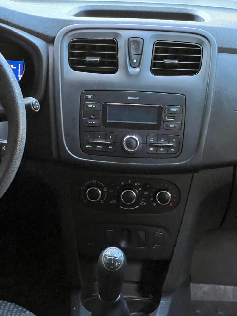 
								RENAULT SANDERO LIFE MT 1.6 HB full									