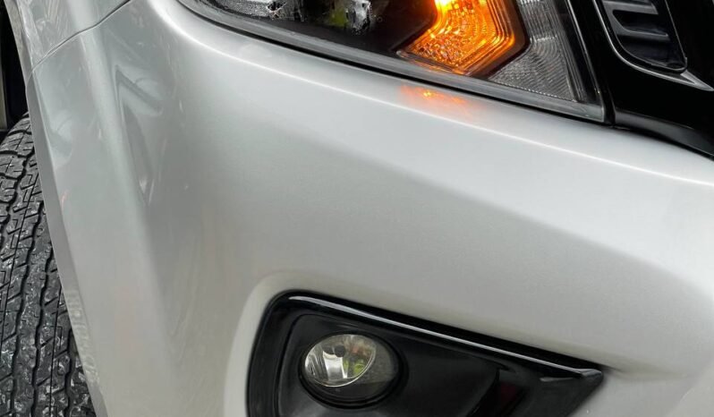 
								NISSAN FRONTIER LE AUT DIESEL 4X4 full									