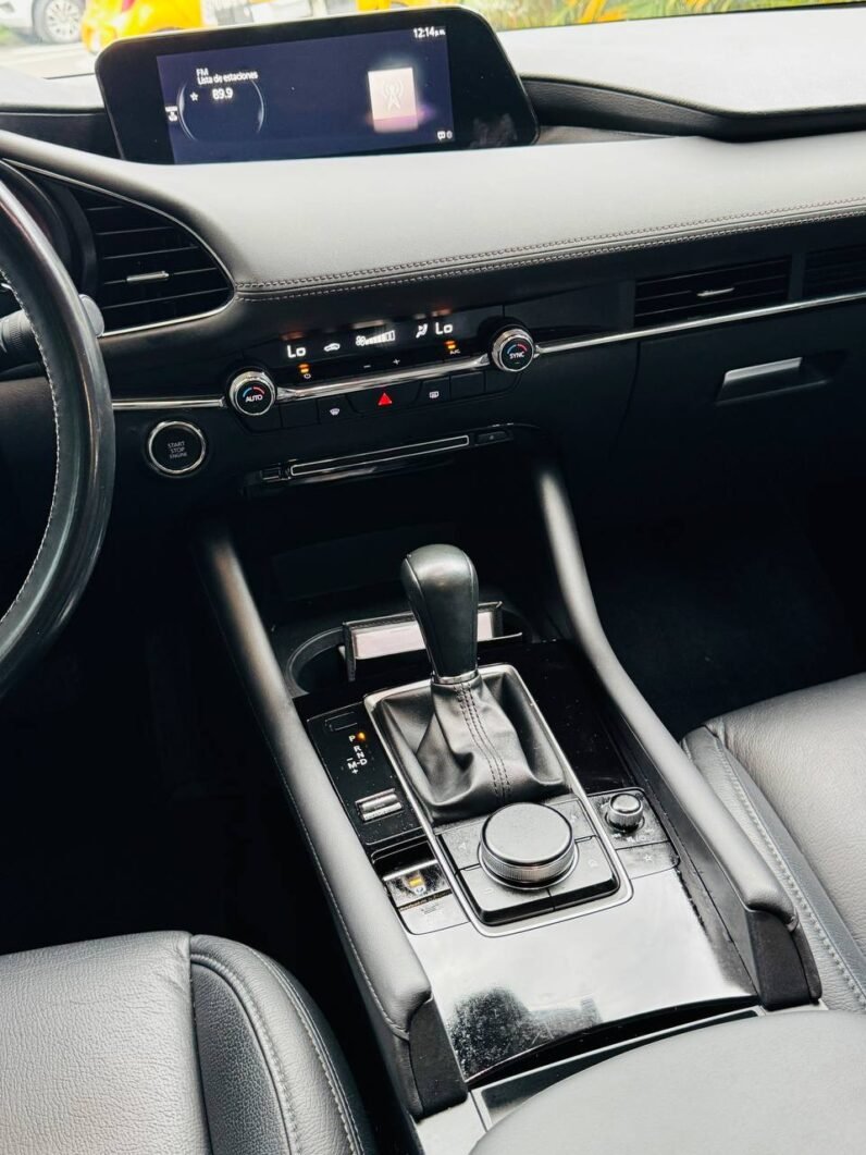 
								MAZDA 3 TOURING SD full									