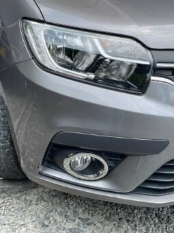 
										RENAULT SANDERO ZEN 1.6 MT full									