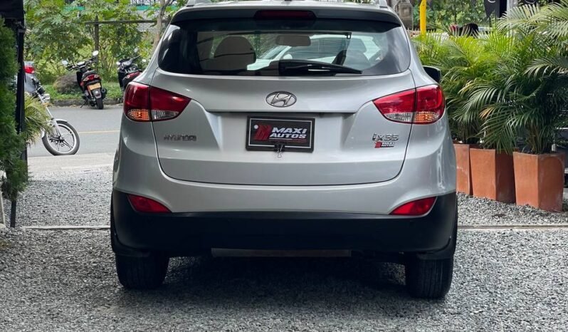 
								HYUNDAI TUCSON IX35 GL MT 2.0L 4×2 full									