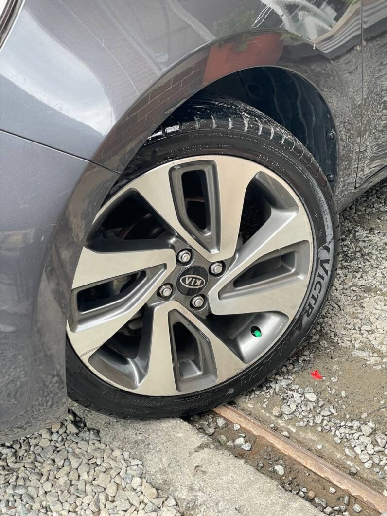 
								KIA RIO UB EX SD 1.4 AT full									