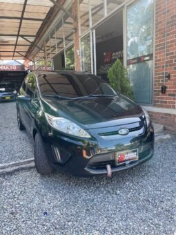 FORD FIESTA SE MT HB