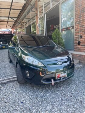 FORD FIESTA SE MT HB