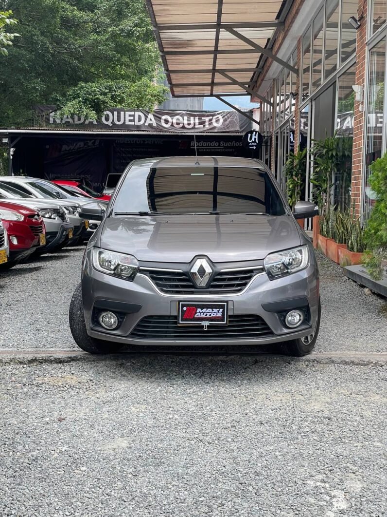
								RENAULT SANDERO ZEN 1.6 MT full									