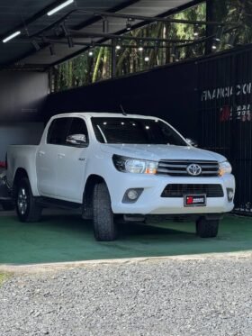 TOYOTA HILUX 2.7 MT 4×4 GASOLINA