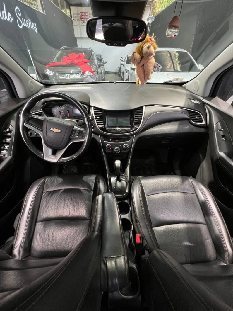 
								CHEVROLET TRACKER LTZ AT 4X4 1.8 full									