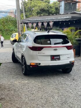 KIA SPORTAGE VIBRANT AT 2.0 4X2