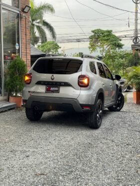 RENAULT DUSTER AT CVT ICONIC 1.3T 4×2