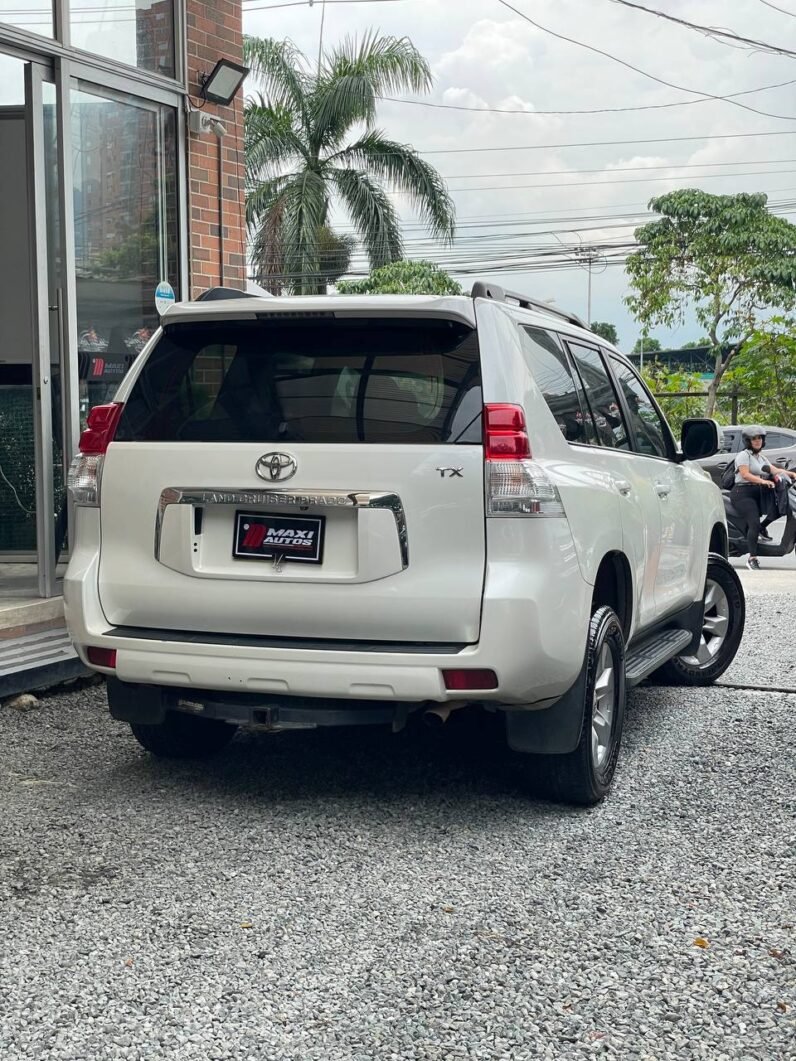 
								TOYOTA PRADO TX 4.0L AT 4×4 full									