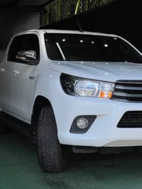 TOYOTA HILUX 2.7 MT 4×4 GASOLINA