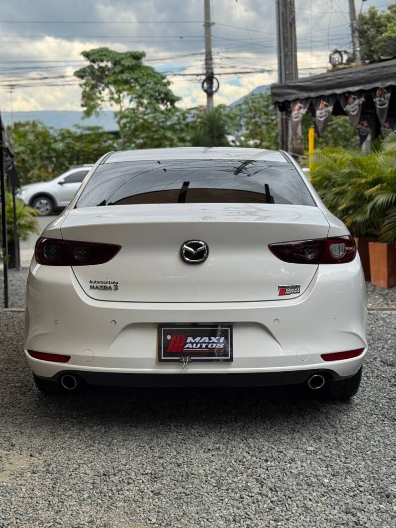 
								MAZDA 3 TOURING SD full									