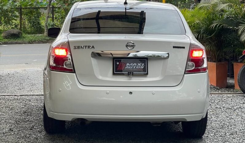 
								NISSAN SENTRA B16 MT 2.0 SEDAN full									