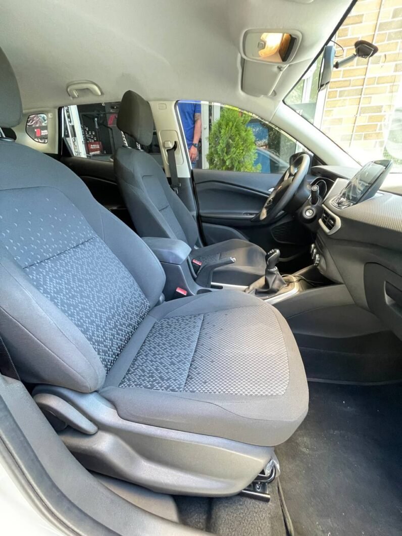 
								FORD FIESTA TITANIUM AT 1.6 full									