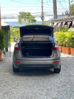 FORD FIESTA TITANIUM AT 1.6