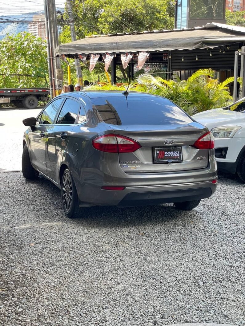 
								FORD FIESTA TITANIUM AT 1.6 full									