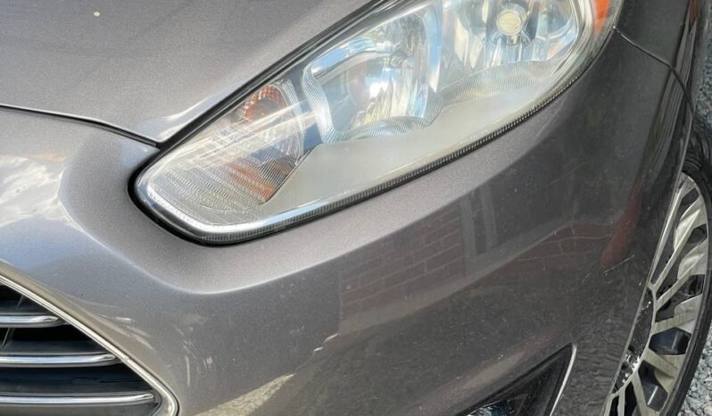 
								FORD FIESTA TITANIUM AT 1.6 full									
