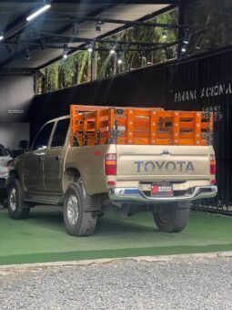 
										TOYOTA  HILUX 2.4 MT 4X4 GASOLINA full									