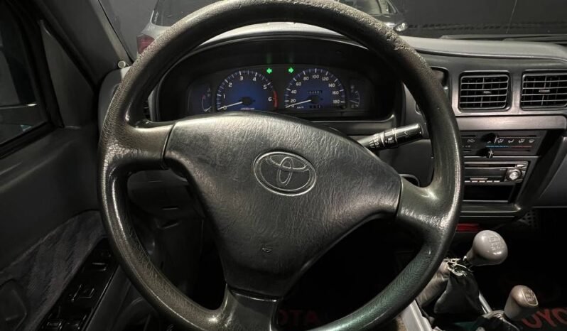 
								TOYOTA  HILUX 2.4 MT 4X4 GASOLINA full									
