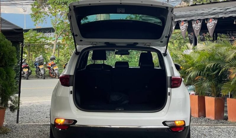
								KIA SPORTAGE VIBRANT AT 2.0 4X2 full									