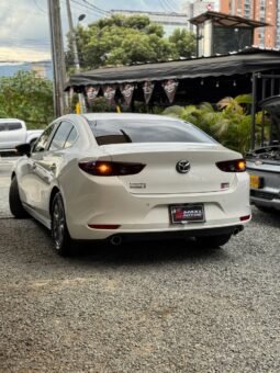 
										MAZDA 3 TOURING SD full									