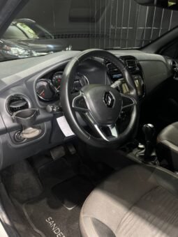 
										RENAULT STEPWAY INTENS AT full									