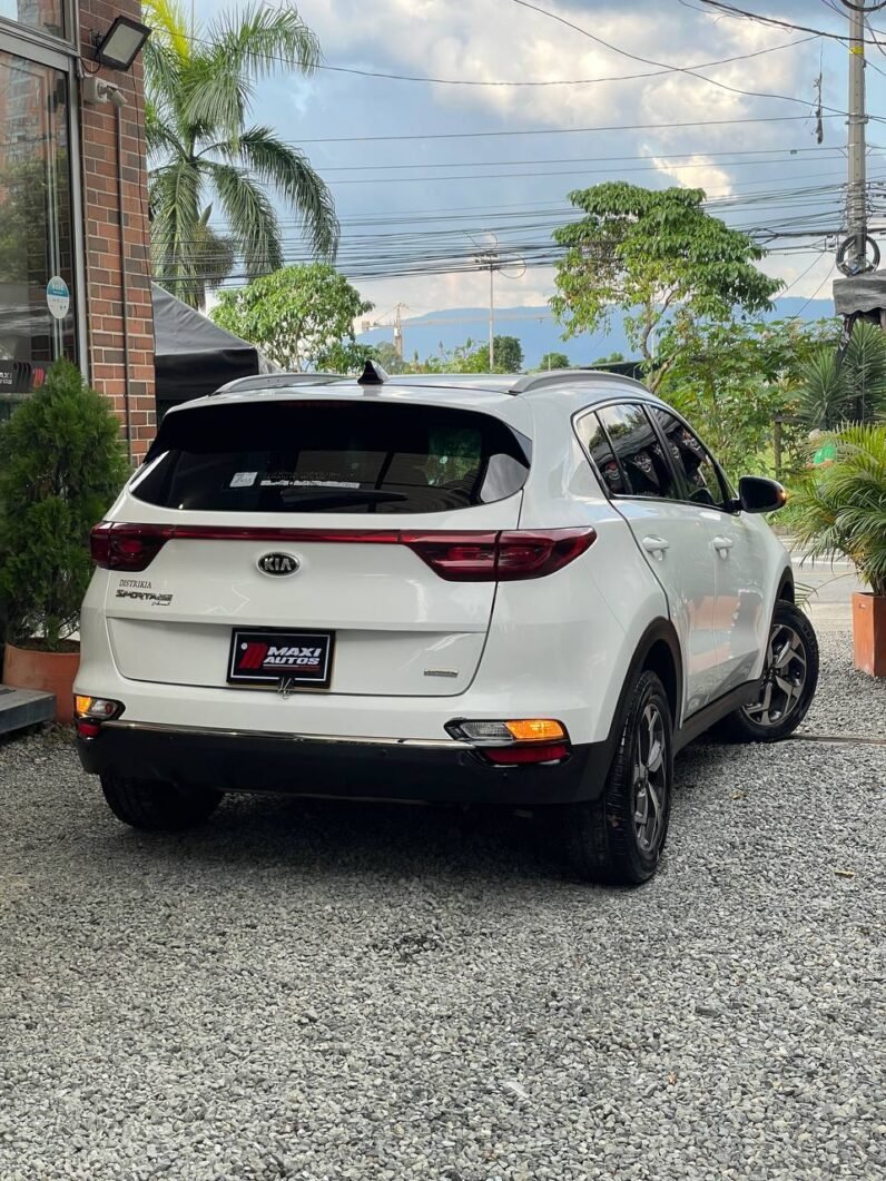 
								KIA SPORTAGE VIBRANT AT 2.0 4X2 full									