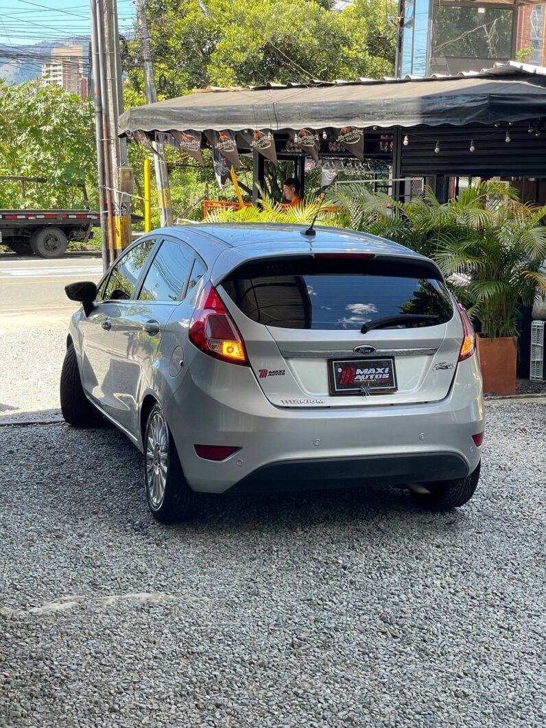 
								FORD FIESTA TITANIUM AT 1.6 full									