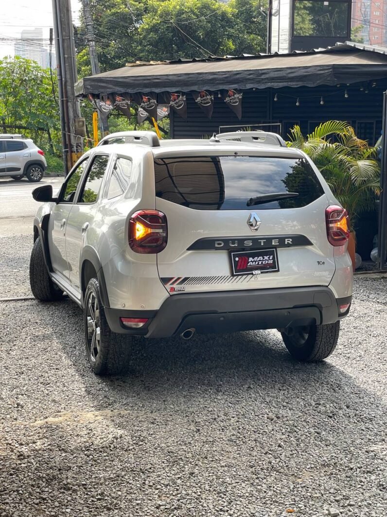 
								RENAULT DUSTER AT CVT ICONIC 1.3T 4×2 full									