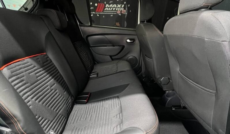 
								RENAULT STEPWAY INTENS AT full									