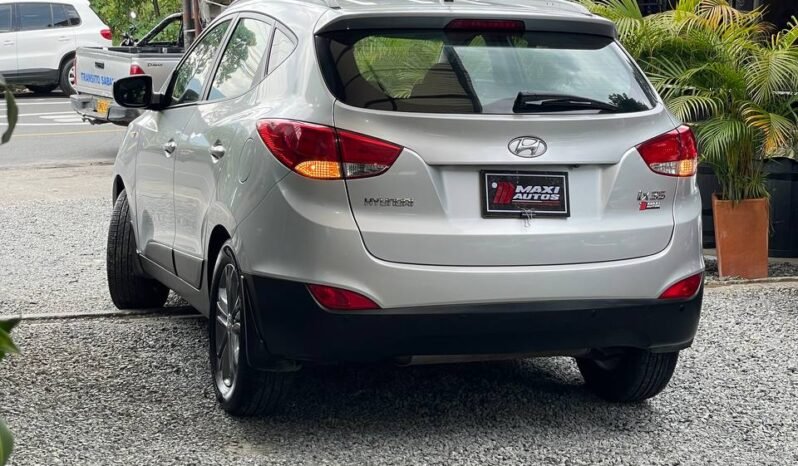 
								HYUNDAI TUCSON IX35 GL MT 2.0L 4×2 full									