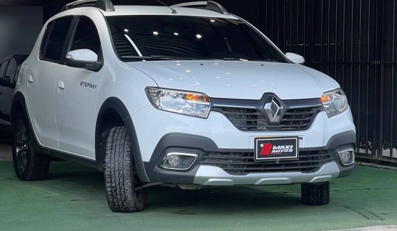 
								RENAULT STEPWAY INTENS AT full									