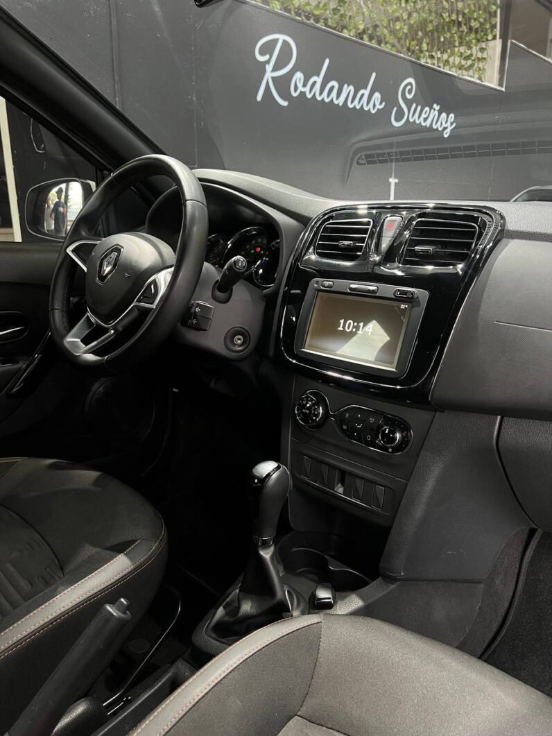 
								RENAULT STEPWAY INTENS AT full									