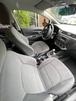 
										KIA RIO UB EX SD 1.4 AT full									