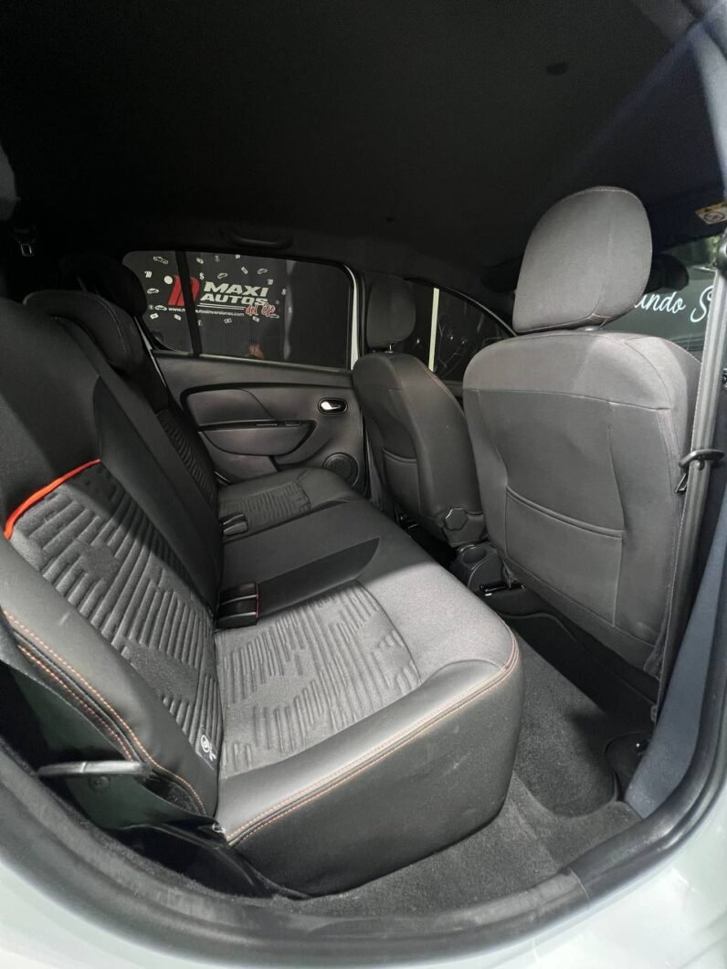 
								RENAULT STEPWAY INTENS AT full									