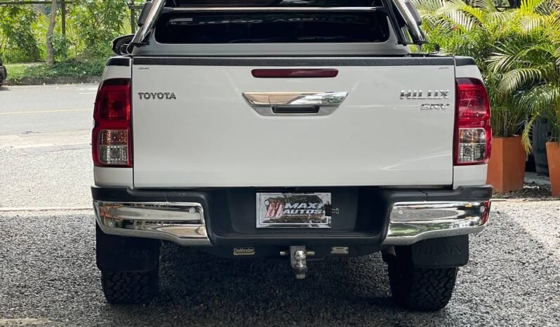 
								TOYOTA HILUX 2.8 DIESEL AT 4X4 full									