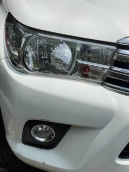 
										TOYOTA HILUX 2.8 DIESEL AT 4X4 full									