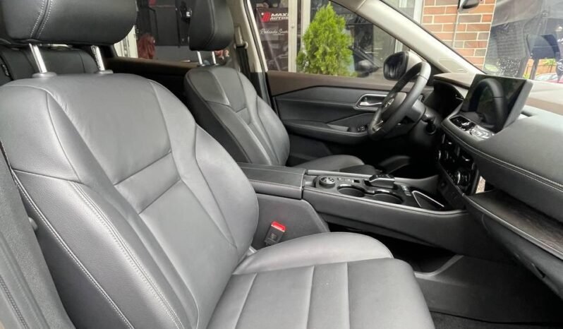 
								TOYOTA HILUX 2.8 DIESEL AT 4X4 full									