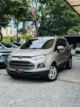 FORD ECOSPORT TITANIUM AT 4X2