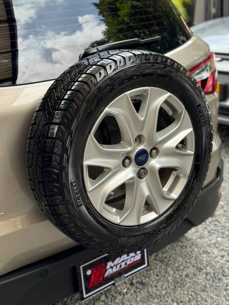 
								FORD ECOSPORT TITANIUM AT 4X2 full									