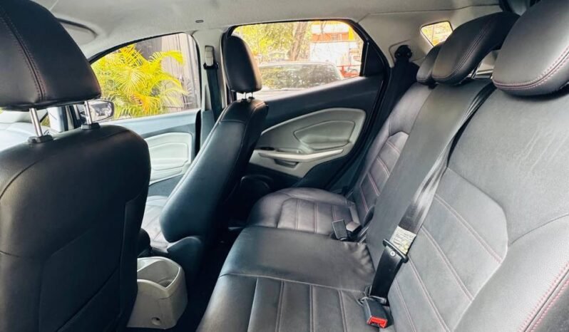 
								FORD ECOSPORT TITANIUM AT 4X2 full									