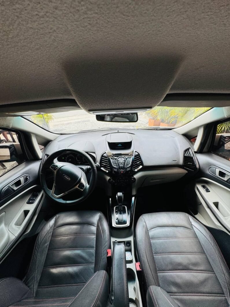 
								FORD ECOSPORT TITANIUM AT 4X2 full									