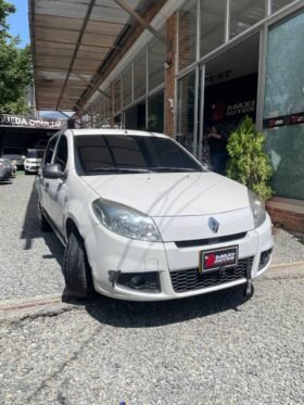 RENAULT SANDERO AUTENTHI
